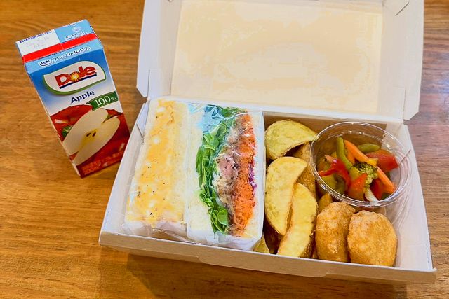 クラフトサンド＆デリBOX（ローストビーフサンド＆たまごサンド）