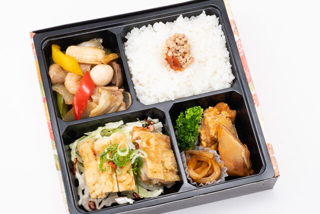 油淋鶏＆八宝菜特製弁当