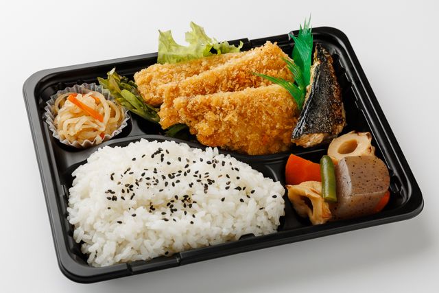 ロースかつ＆サバの塩焼き弁当