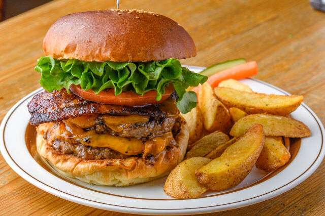 ダブルベーコンチーズバーガープレート