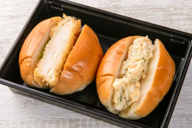 【海老カツ】ロールパンセット