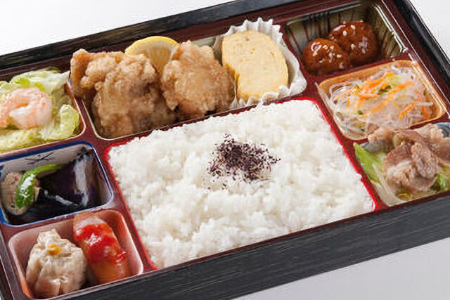 若鶏のからあげ幕の内（NO.12）