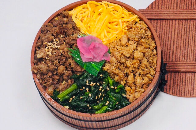 【熨斗対応可】豪華！2種そぼろ釜めし