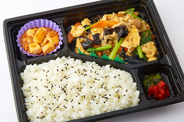 きくらげと豚肉の玉子炒め弁当