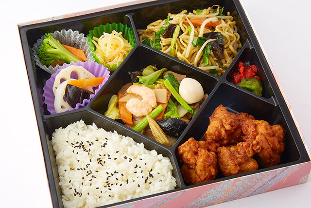 【特製 幕の内弁当】八宝菜と若鶏の唐揚げ弁当