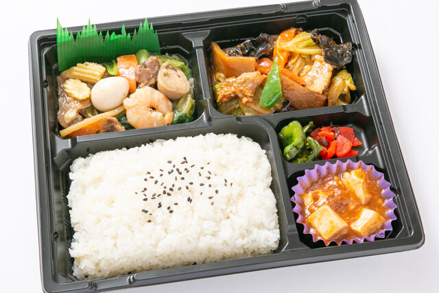 【厳選】Wメイン中華弁当（八宝菜＆ホイコーロー）