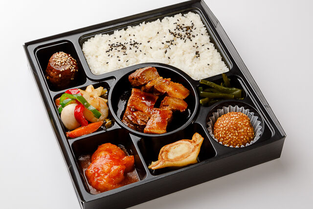 【桂花オリジナル太肉（ターロー）付き】エビチリ＆八宝菜弁当