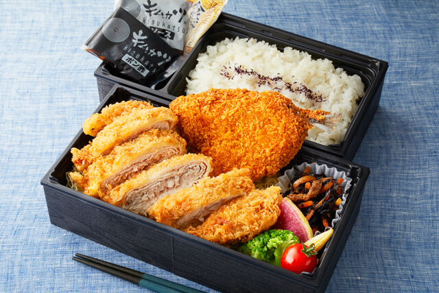 キムカツとアジフライ弁当