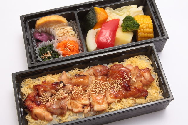 チキンステーキ2段重