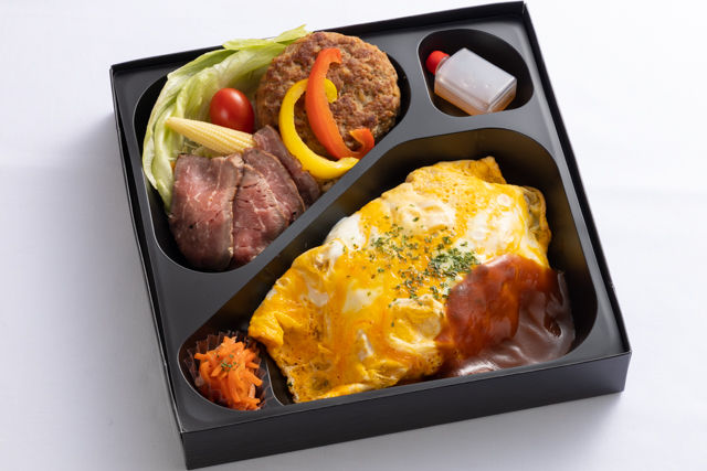 ハンバーグとローストビーフの手焼きオムライス～デミグラス仕立て～