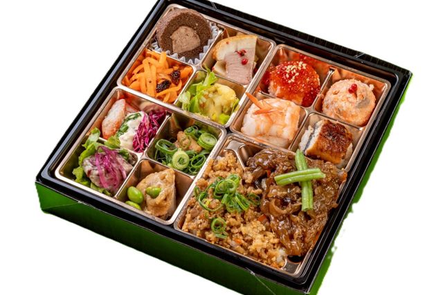 てまり寿司と和牛時雨・鶏そぼろ 特製二色ご飯懐石