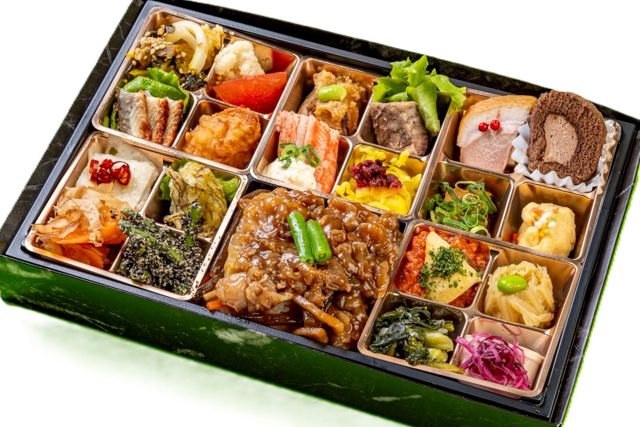 和牛時雨ご飯と二十種の小鉢 特製懐石