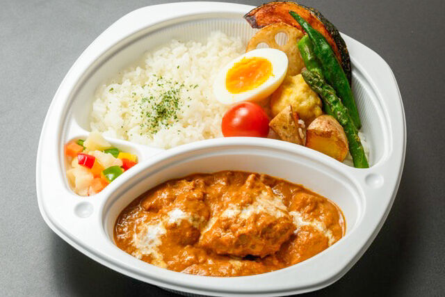 旬野菜盛り合わせのバタチキカリー