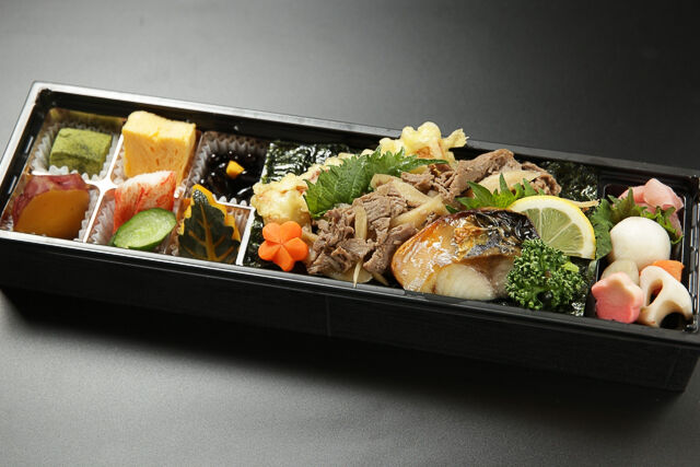 牛のしぐれ煮と焼き魚