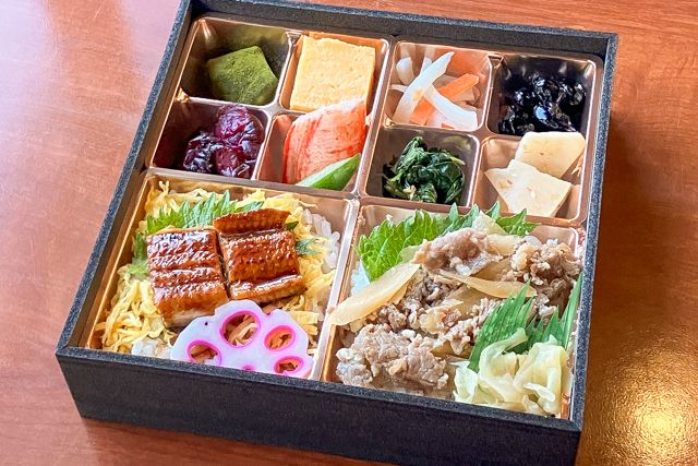 牛のしぐれ煮と鰻の蒲焼き弁当