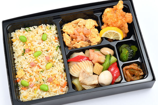 ボリューム満点！八宝菜弁当（炒飯）