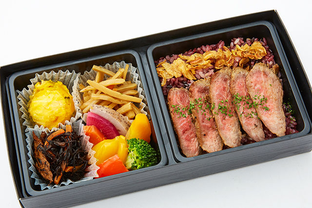野菜と国産牛ランイチステーキ弁当