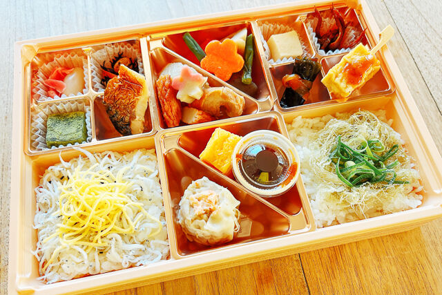 金澤づくしとしらすご飯・とろろ昆布ご飯