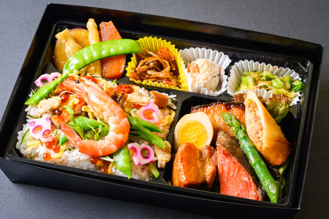 円山 華ちらし御膳