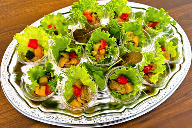 スモーク牡蠣のガーリックオイル漬け