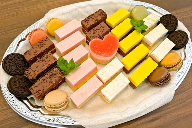 プティケーキ＆マカロン＜銀＞