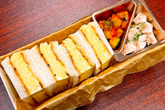 ふわふわだし巻き卵のサンドイッチ