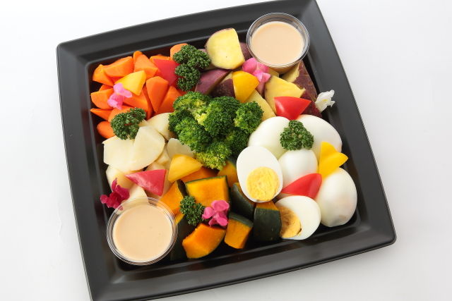 彩り蒸し野菜サラダ ～オリジナルイタリアンマヨネーズドレッシング～