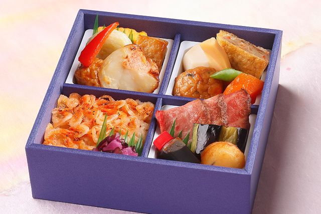 ローストビーフと桜海老御飯のお弁当