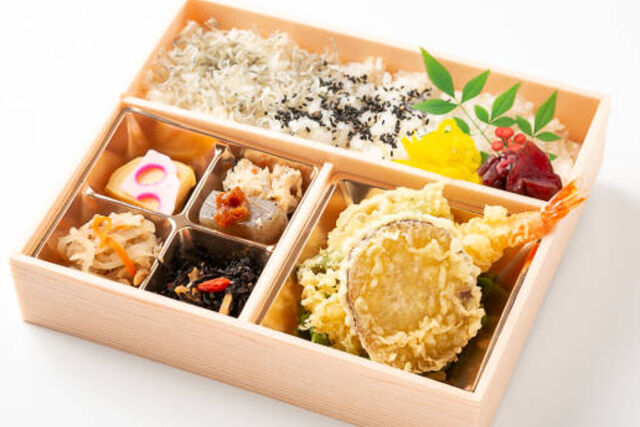 【熨斗対応可】特製天ぷら盛り合わせ弁当