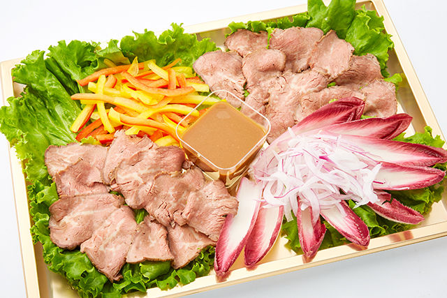 ローストビーフ ピーナッツミソソース