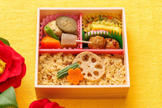 【冬限定】鶏五目おこわ