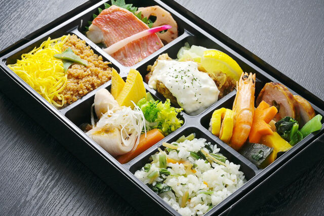 チキン南蛮彩り弁当