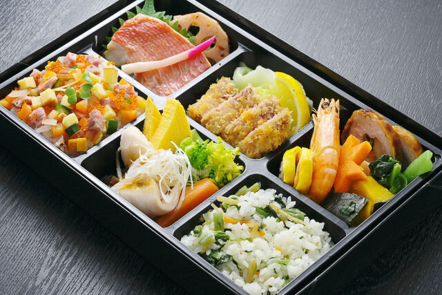 ふじの国豚ロースかつと肉散らし飯の御膳