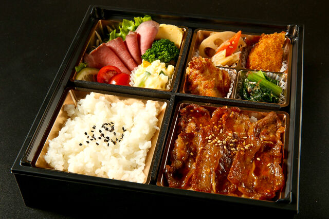 まつりのローストビーフとカルビ