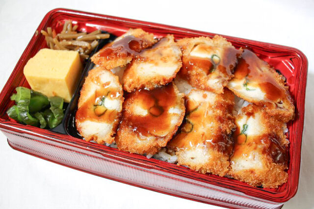 【にくとごはん】特選若鶏大葉チーズかつ重