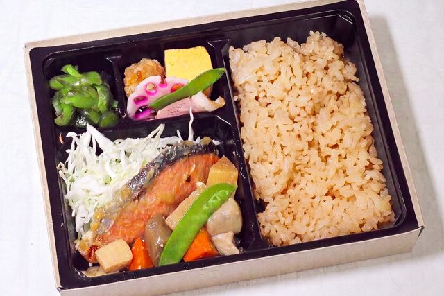 【にくとごはん】しゃけと筑前煮〔お好み幕の内弁当〕