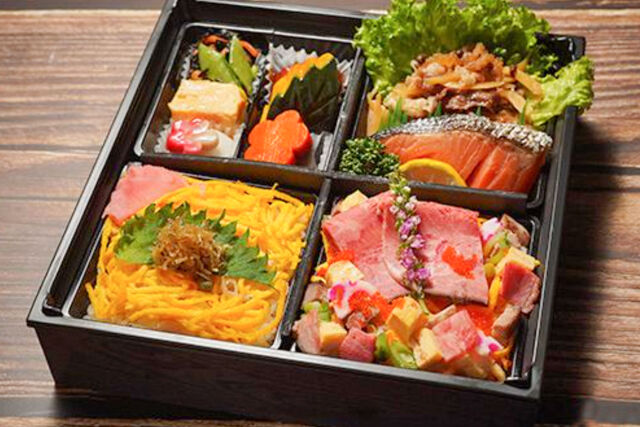 【牛肉ちらし・ちりめん山椒ご飯】牛しぐれと焼き鮭御膳