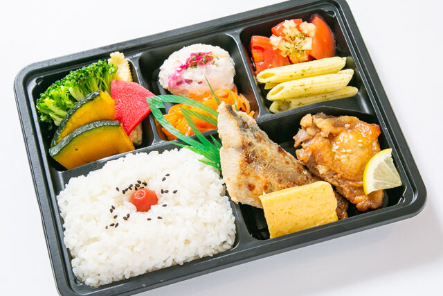 Deli弁当 若鶏の照り焼きと鰆の西京焼き