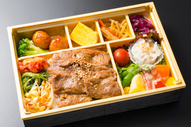 【熨斗対応可】炭火焼牛カルビ弁当