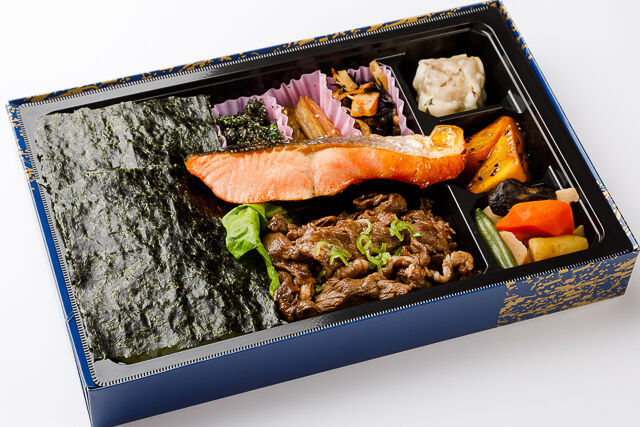 【有明産海苔御膳】牛焼肉と厚切り鮭