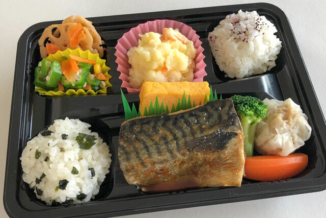 煮さば＆玉子焼き彩り弁当