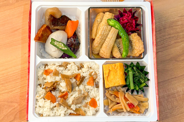 【秋冬限定】母屋の「煮穴子のお弁当」