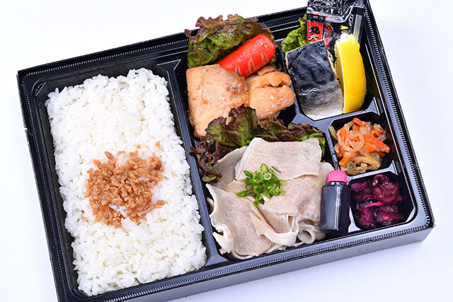 2種のおかずが楽しめる！豚しゃぶ＆鶏照り焼き