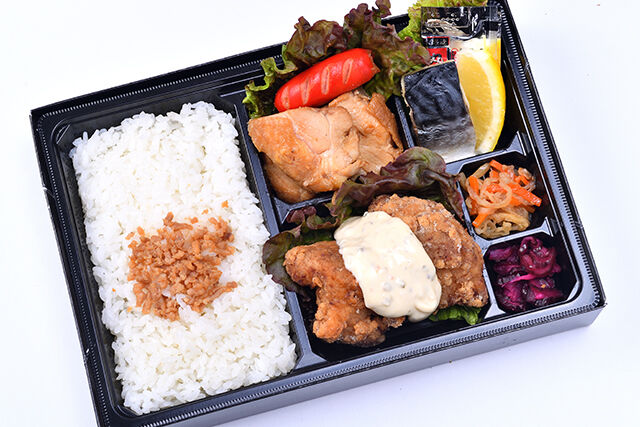 2種のおかずが楽しめる！チキン南蛮＆鶏の照り焼き