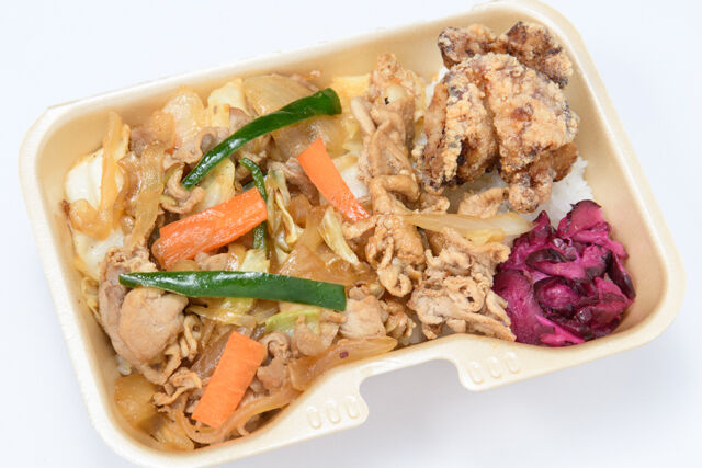 スタミナ豚野菜炒め唐揚げ飯