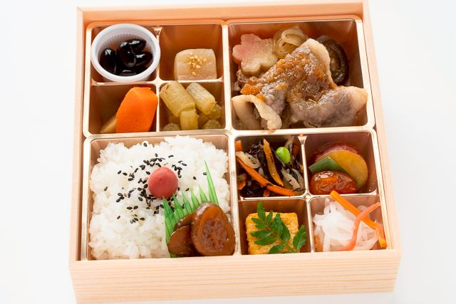 【熨斗対応可】おもてなし和菜膳‐黒毛和牛すき焼き‐