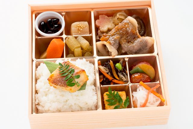 【熨斗対応可】おもてなし和菜膳‐黒毛和牛すき焼きと赤魚西京焼き‐