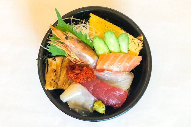 なないろ海鮮丼