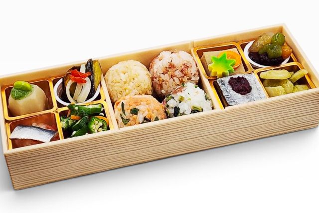四色むすび御膳
