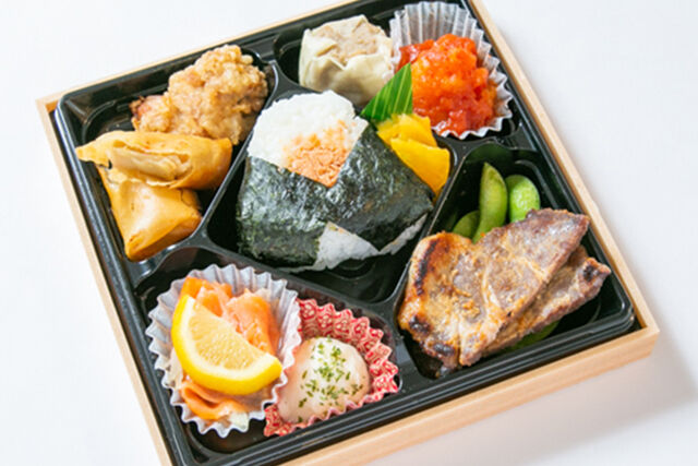 【お1人様オードブル】おむすめさん・スペシャルオードブル